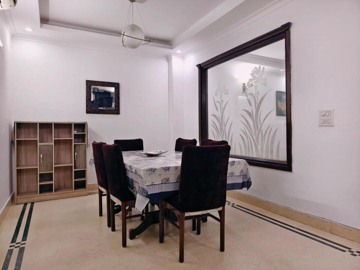 Hostmystay-3bhk In Gk3 ! Mblck New Delhi