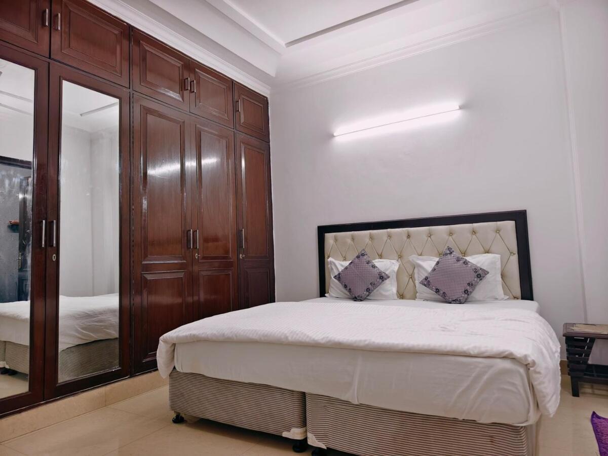 Hostmystay-3bhk In Gk3 ! Mblck * New Delhi